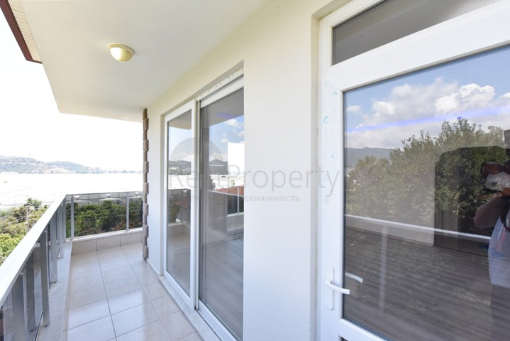 بنتهاوس كبير 4+1 بمساحة 165 م2