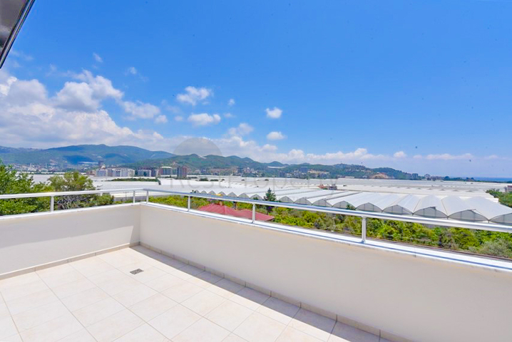 بنتهاوس كبير 4+1 بمساحة 165 م2