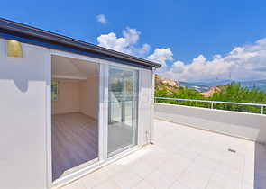 بنتهاوس كبير 4+1 بمساحة 165 م2