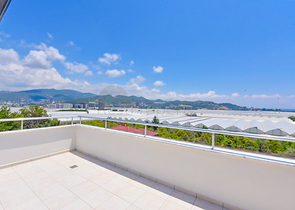 بنتهاوس كبير 4+1 بمساحة 165 م2