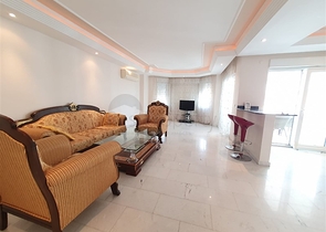 شقة 2 + 1 على الساحل الأول في توسمورا