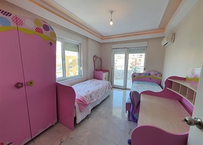 شقة 2 + 1 على الساحل الأول في توسمورا