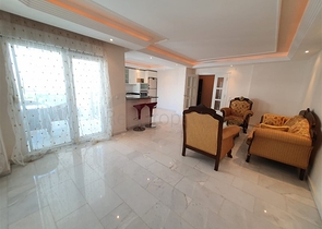 شقة 2 + 1 على الساحل الأول في توسمورا