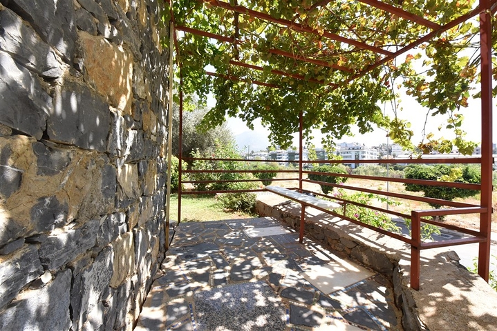 شقة 1+1 في منطقة توسمور 