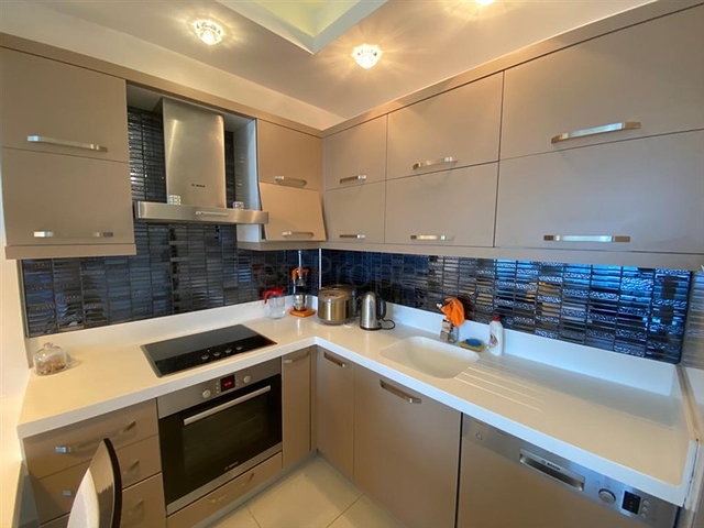 شقق من أربع غرف في محمودلار