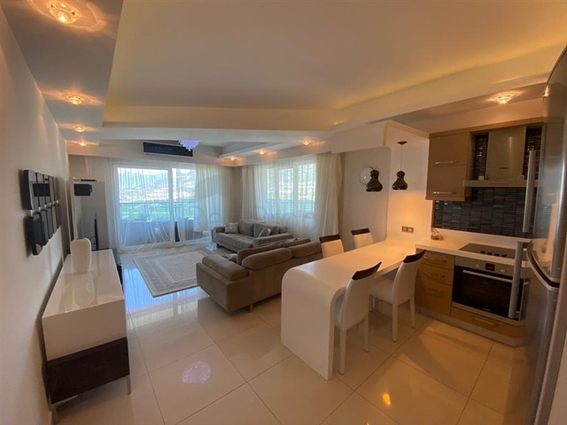 شقق من أربع غرف في محمودلار