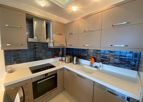 شقق من أربع غرف في محمودلار