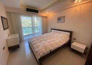 شقق من أربع غرف في محمودلار