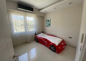 شقق من أربع غرف في محمودلار