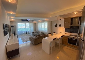 شقق من أربع غرف في محمودلار