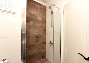 شقة 1+1 للبيع في حي محمودلار