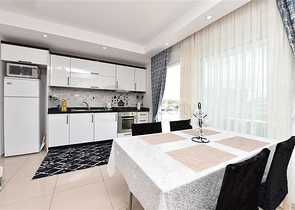 شقة فسيحة على مسافة قريبة من البحر في منطقة مريحة في كيستيل