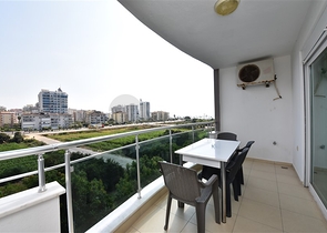 شقة فسيحة على مسافة قريبة من البحر في منطقة مريحة في كيستيل