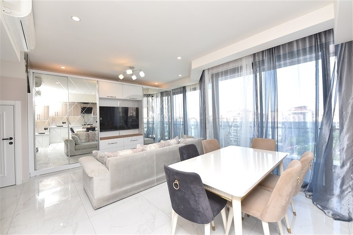 بنتهاوس فاخر 2 + 1 على كليوباترا