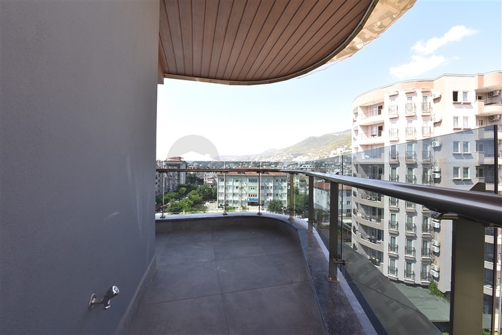 بنتهاوس فاخر 2 + 1 على كليوباترا