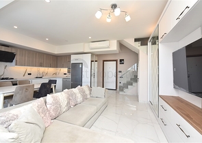 بنتهاوس فاخر 2 + 1 على كليوباترا