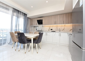 بنتهاوس فاخر 2 + 1 على كليوباترا