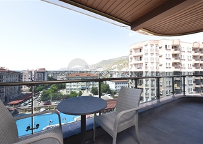 بنتهاوس فاخر 2 + 1 على كليوباترا