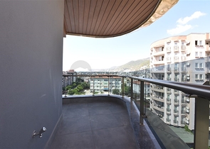 بنتهاوس فاخر 2 + 1 على كليوباترا