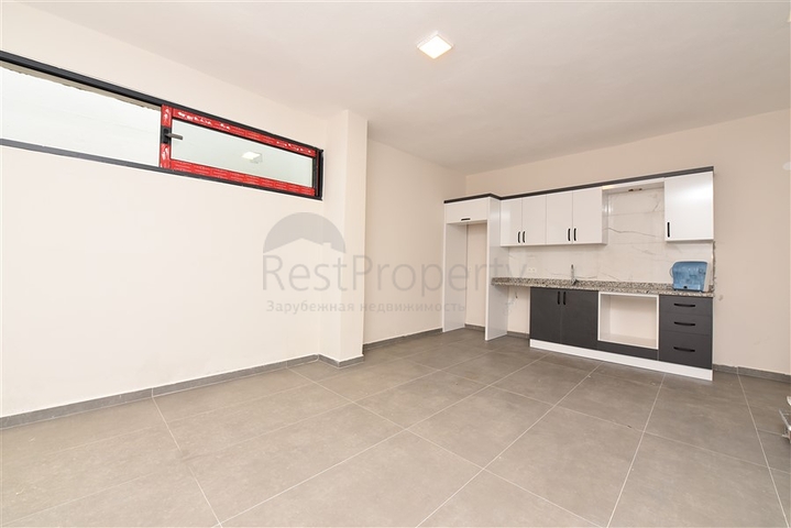 مباني تجارية مع إمكانية الوصول إلى الشارع المركزي لمنطقة كارجيجاك 