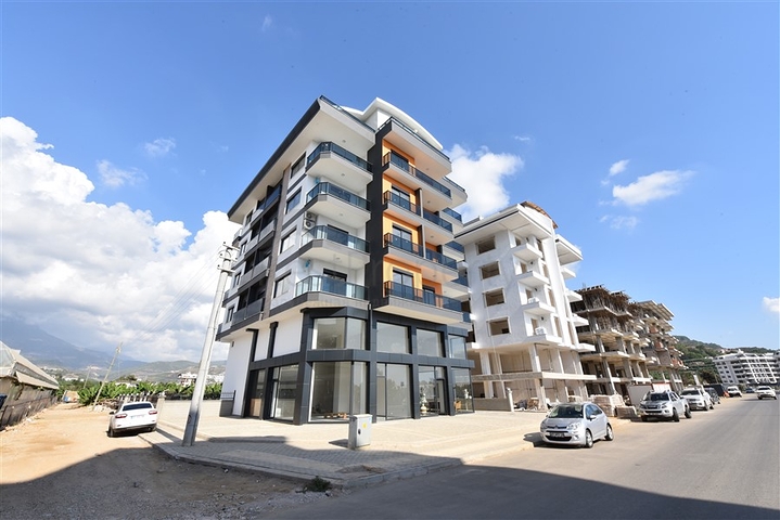 مباني تجارية مع إمكانية الوصول إلى الشارع المركزي لمنطقة كارجيجاك 