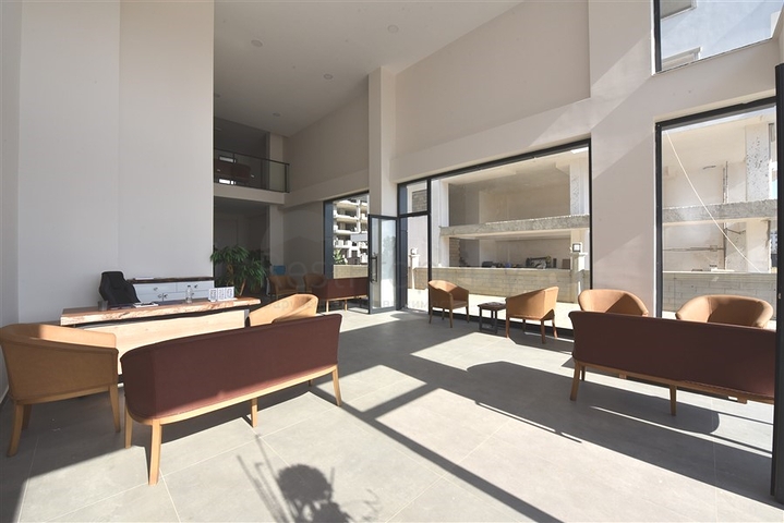 مباني تجارية مع إمكانية الوصول إلى الشارع المركزي لمنطقة كارجيجاك 