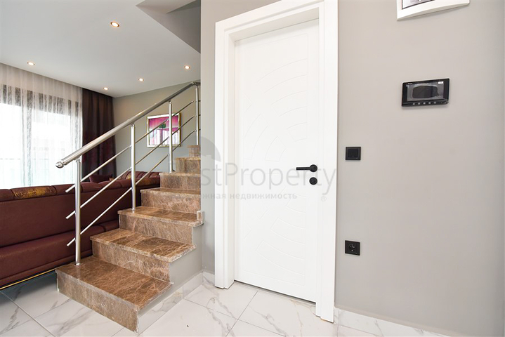 شقة دوبلكس 2 + 1 في مجمع سكني جديد في منطقة أوبا