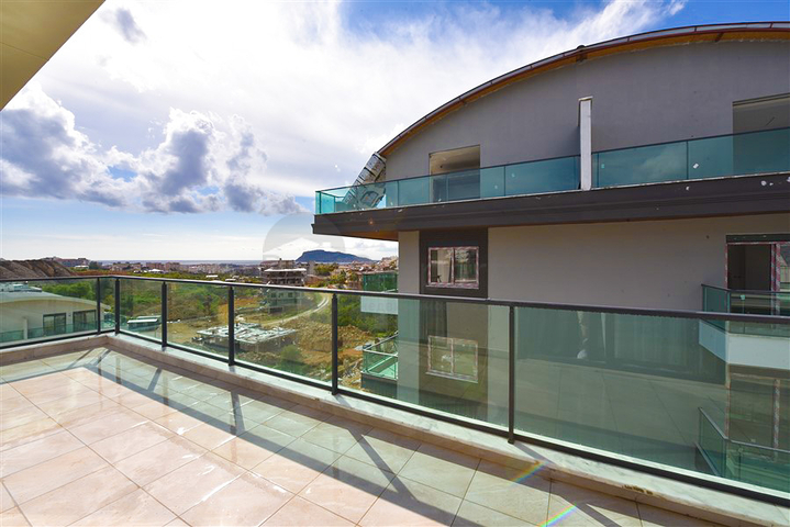 شقة دوبلكس 2 + 1 في مجمع سكني جديد في منطقة أوبا