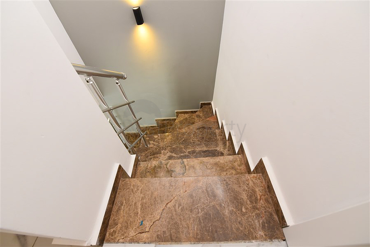 شقة دوبلكس 2 + 1 في مجمع سكني جديد في منطقة أوبا