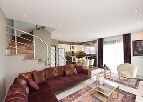 شقة دوبلكس 2 + 1 في مجمع سكني جديد في منطقة أوبا