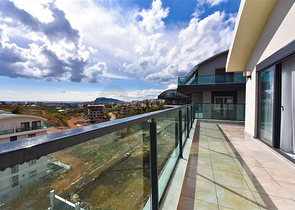 شقة دوبلكس 2 + 1 في مجمع سكني جديد في منطقة أوبا