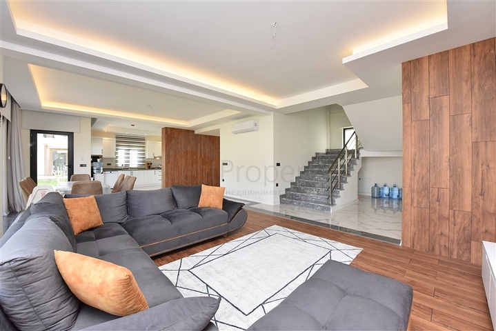 فيلا للإيجار في منطقة كارجيجاك