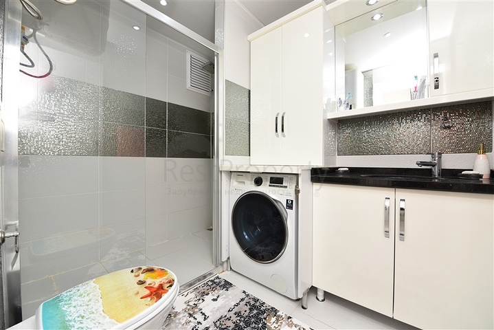 شقة 2+1 مع مطبخ منفصل 125 متر من البحر في منطقة محمودلار