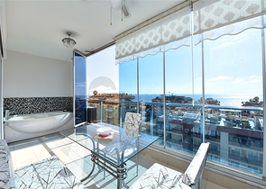 شقة 2+1 مع مطبخ منفصل 125 متر من البحر في منطقة محمودلار