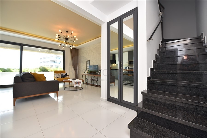 حديقة دوبلكس في واحدة من أفضل المجمعات في منطقة كارجيجاك