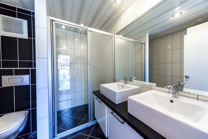 شقق 4+1 للحصول على الجنسية التركية في منطقة أوبا 