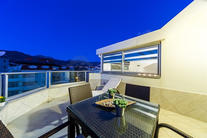 شقق 4+1 للحصول على الجنسية التركية في منطقة أوبا 