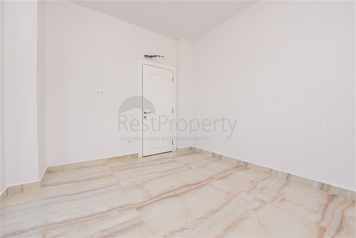 بنتهاوس واسع من خمس غرف