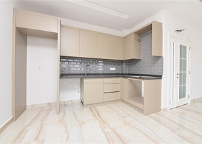 بنتهاوس واسع من خمس غرف