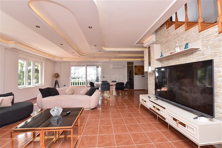 فيلا مطلة على البحر في منطقة كارجيجاك