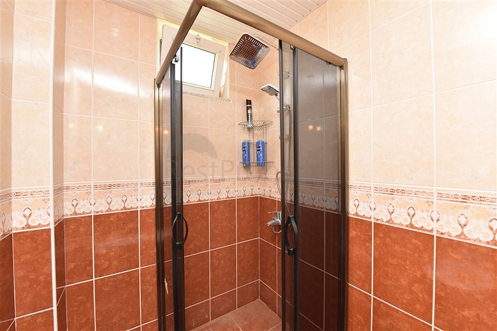 فيلا مطلة على البحر في منطقة كارجيجاك