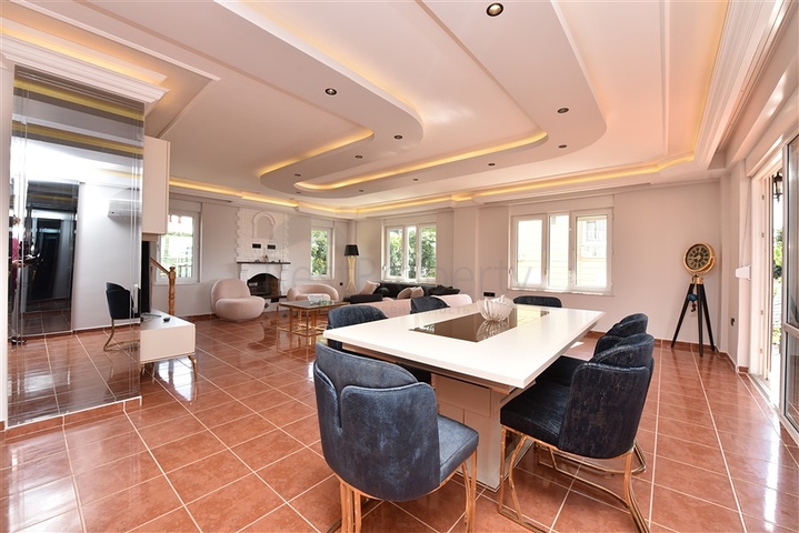 فيلا مطلة على البحر في منطقة كارجيجاك