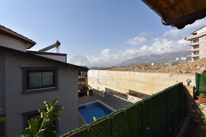 فيلا مطلة على البحر في منطقة كارجيجاك