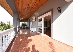 فيلا مطلة على البحر في منطقة كارجيجاك