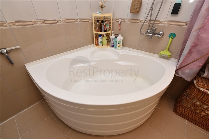 فيلا 3+1 محاطة بالجبال الخضراء في كارجيجاك