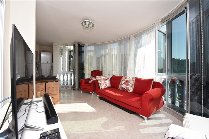 فيلا 3+1 محاطة بالجبال الخضراء في كارجيجاك