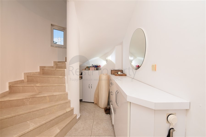 فيلا 3+1 محاطة بالجبال الخضراء في كارجيجاك