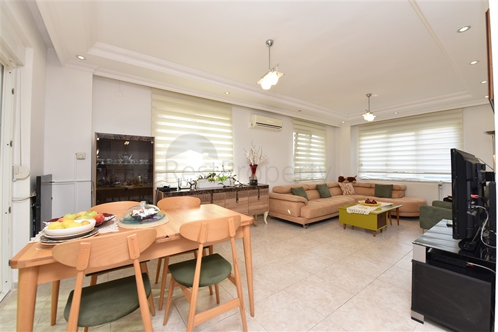 فيلا 3+1 محاطة بالجبال الخضراء في كارجيجاك