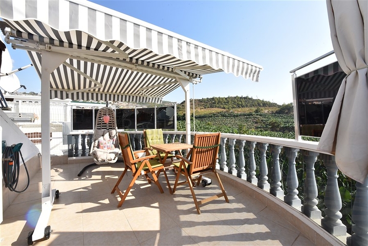 فيلا 3+1 محاطة بالجبال الخضراء في كارجيجاك