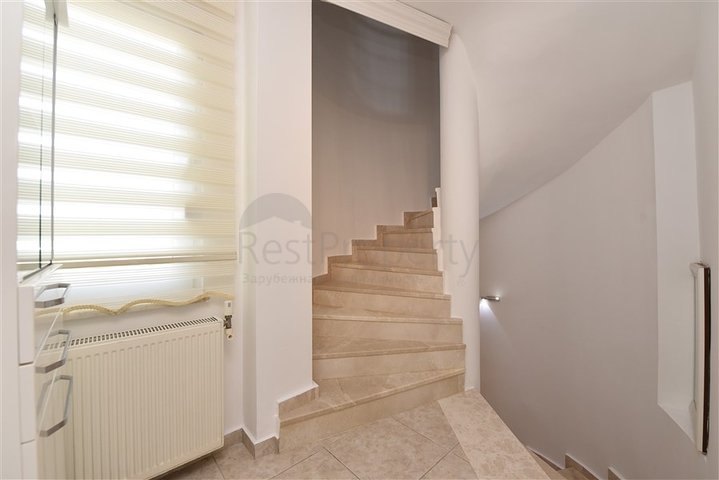 فيلا 3+1 محاطة بالجبال الخضراء في كارجيجاك